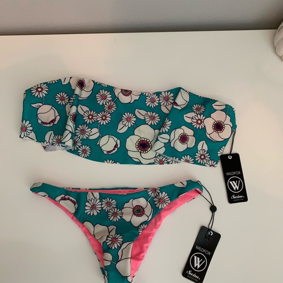 Wildfox Emerald‎ Sixties Floral Flutter Bikini Set - Picture 2 of 6